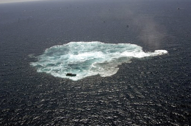 anyahajó süllyesztése a Mexikói-öbölben
